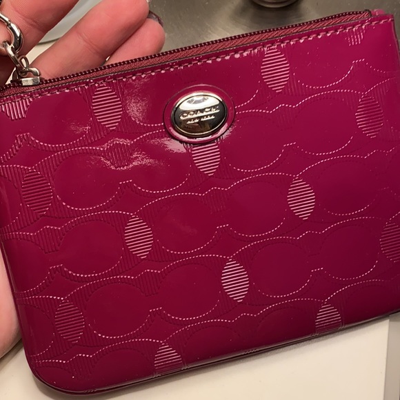 Authentic coach wristlet - Picture 3 of 6